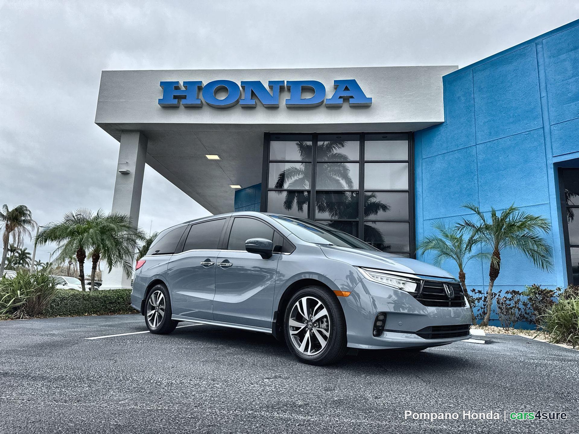 2024 HONDA Odyssey Touring - Photo 1
