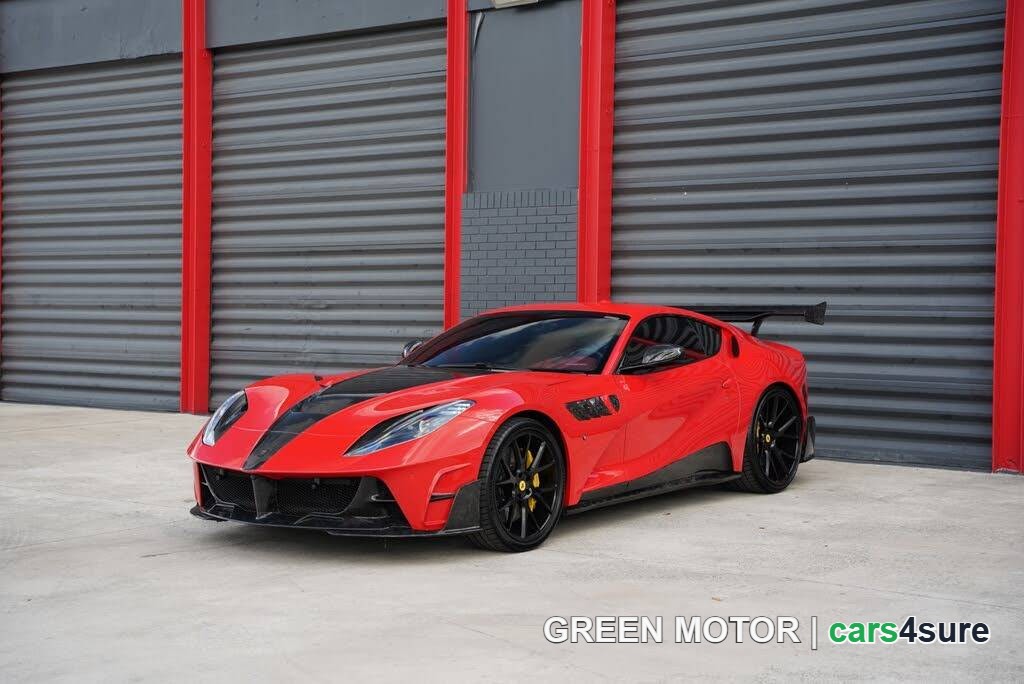 2019 Ferrari 812 Superfast RWD - Photo 1