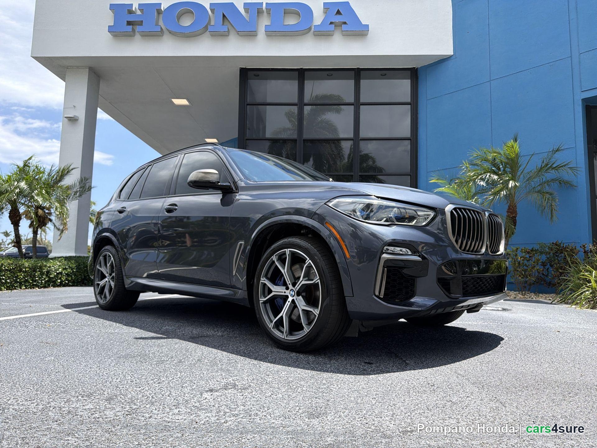 2021 BMW X5 M50i - Photo 1