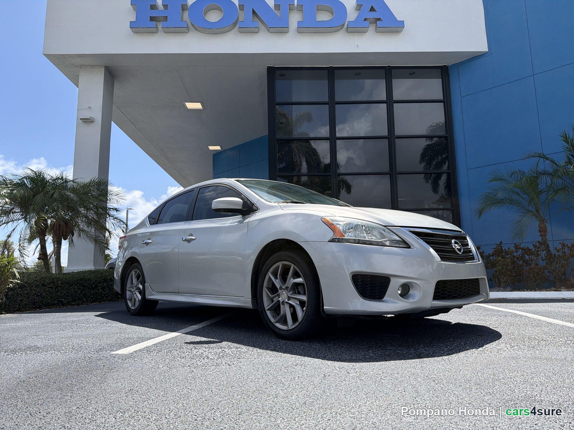 2013 NISSAN Sentra - Photo 1