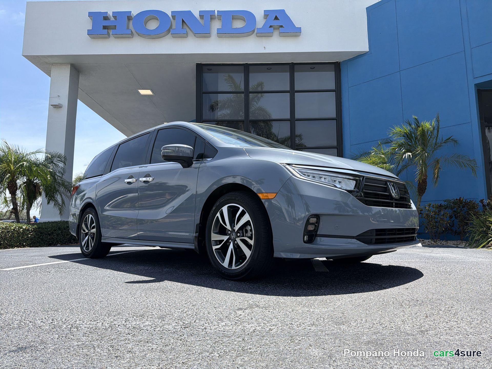 2024 HONDA Odyssey Touring - Photo 1